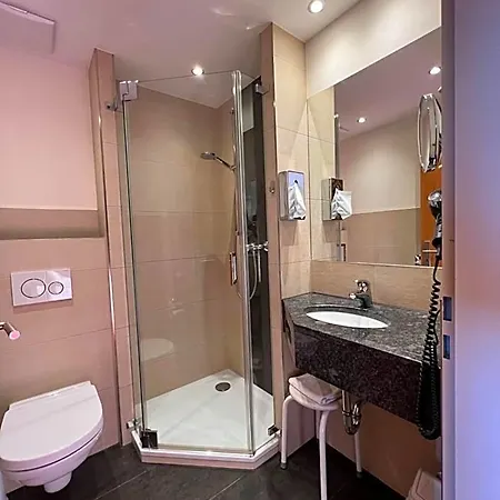 מלון Haus Seeblick 3*
